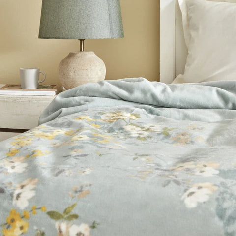 Karaca Home Silva Doppelbett Spanische Decke Mint