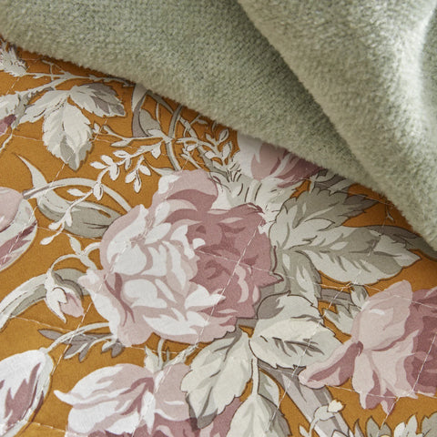Karaca Home Petra Doppelbett Winter Set mit Decke Grün