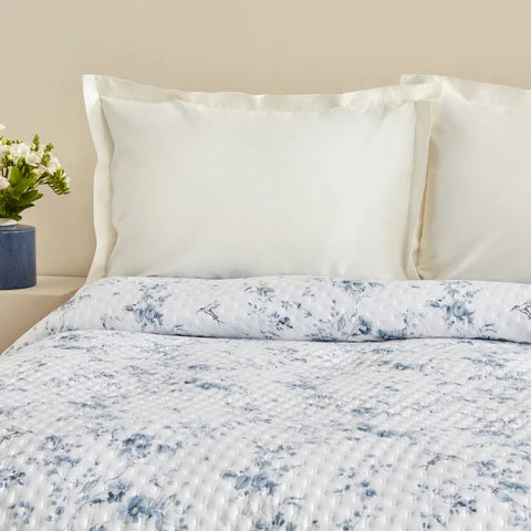 Karaca Home Sarah Anderson Marisa Doppelbett Tagesdecke Blau