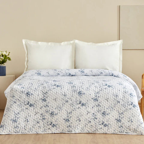 Karaca Home Sarah Anderson Marisa Doppelbett Tagesdecke Blau