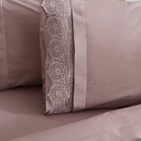 Karaca Home Valeria Queen 8-teiliges Hochzeitspaket Altrosa
