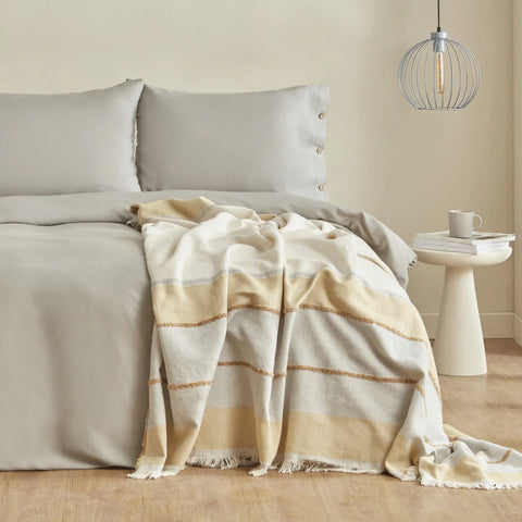 Karaca Home Nevada doppelbett creme bettbezug jacquard tagesdecke set senfgelb