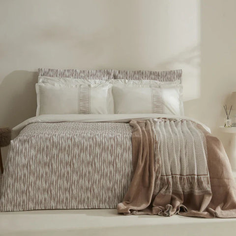 Karaca Home Timeless 8-teiliges Hochzeitsset Beige