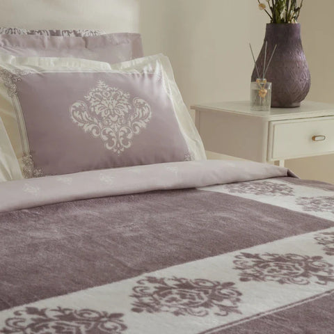 Karaca Home Timeless 8-teiliges Hochzeitsset Aubergine