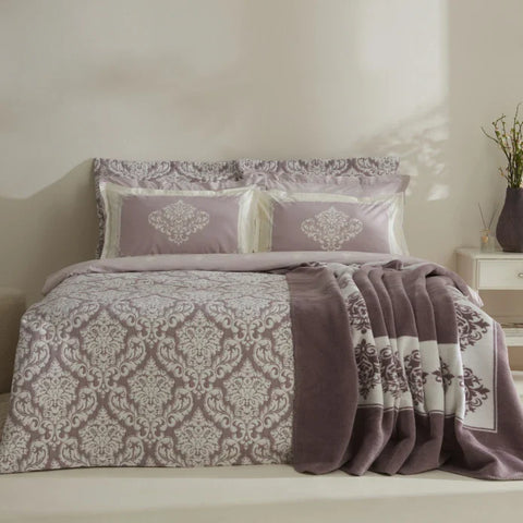 Karaca Home Timeless 8-teiliges Hochzeitsset Aubergine