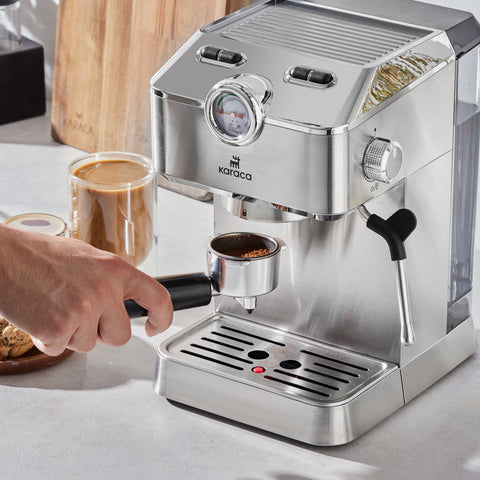 Karaca Coffee Art 1101 Milchaufschäumer, 20 Bar Druck, Espresso, Latte, Cappuccino, Americano Maschine 1,5L Inox
