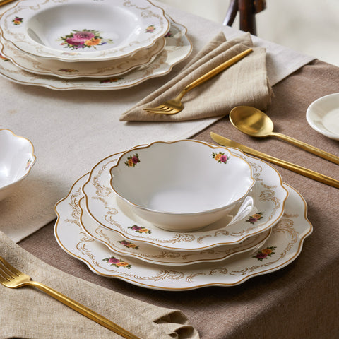 Karaca Antique Porcelain 24 Stück 6 Sitzer Dinner Set