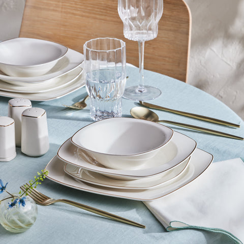 Karaca Timeless 59-teiliges Porzellan Halb-Quadratisches Dinner-Set für 12 Personen, Gold