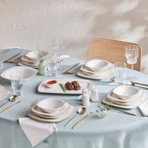Karaca Timeless 59-teiliges Porzellan Halb-Quadratisches Dinner-Set für 12 Personen, Gold