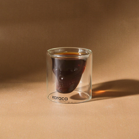 Karaca Pia Skull Tasse
