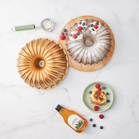 Karaca Cake Pro Geschnittene Gusskuchenform Gold