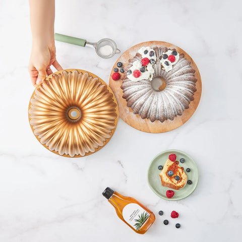 Karaca Cake Pro Geschnittene Gusskuchenform Gold