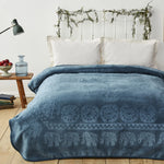 Karaca Home Elefant Petrol Double Soft Embosy Decke