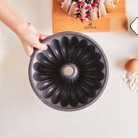 Karaca Lina Geschnittenes Gold Gusskuchenform 25 cm