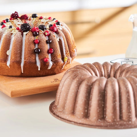 Karaca Lina Geschnittenes Gold Gusskuchenform 25 cm