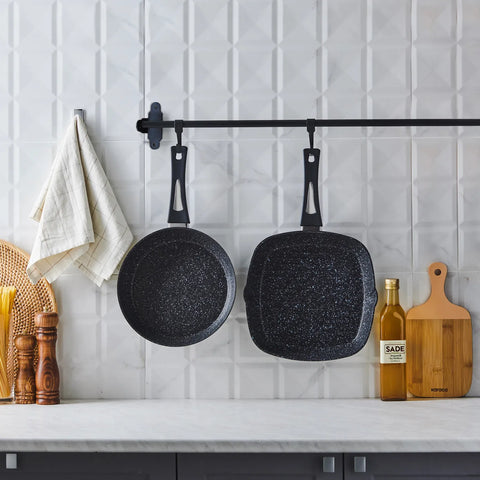Karaca Defne Bio Granit Pfanne-Grill-Set Schwarz
