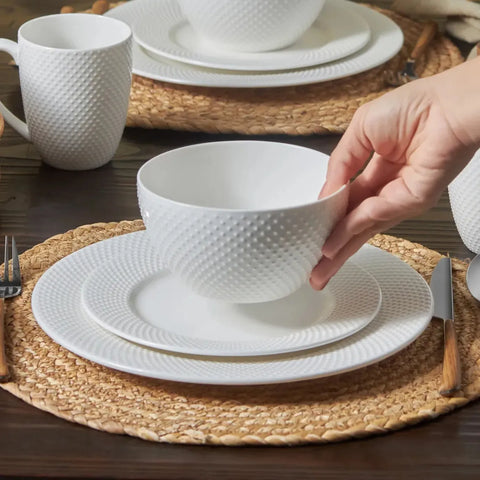 Karaca Punto Embossed für 4 Personen Geschirrset, 16 Teilig, New Generation Bone, Weiß