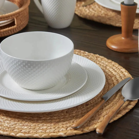 Karaca Punto Embossed für 4 Personen Geschirrset, 16 Teilig, New Generation Bone, Weiß