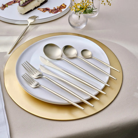 Karaca Jupiter Premium Boxed Cutlery Set Matte Champagne Gold für 12 Personen, 84 Teilig