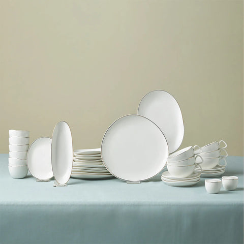 Karaca Streamline Middle Frühstücksset und Servierschalen, 34 Teilig, Porzellan, Gold
